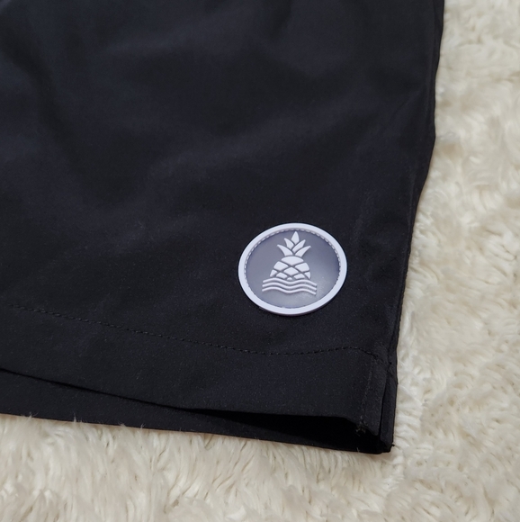 Chubbies Classic Swim Trunk The Capes In Black Size XXL 5.5" Inseam - Picture 4 of 11